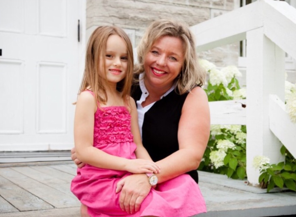 <p>Stroke survivor Nancy Beaudoin with her daughter.</p>