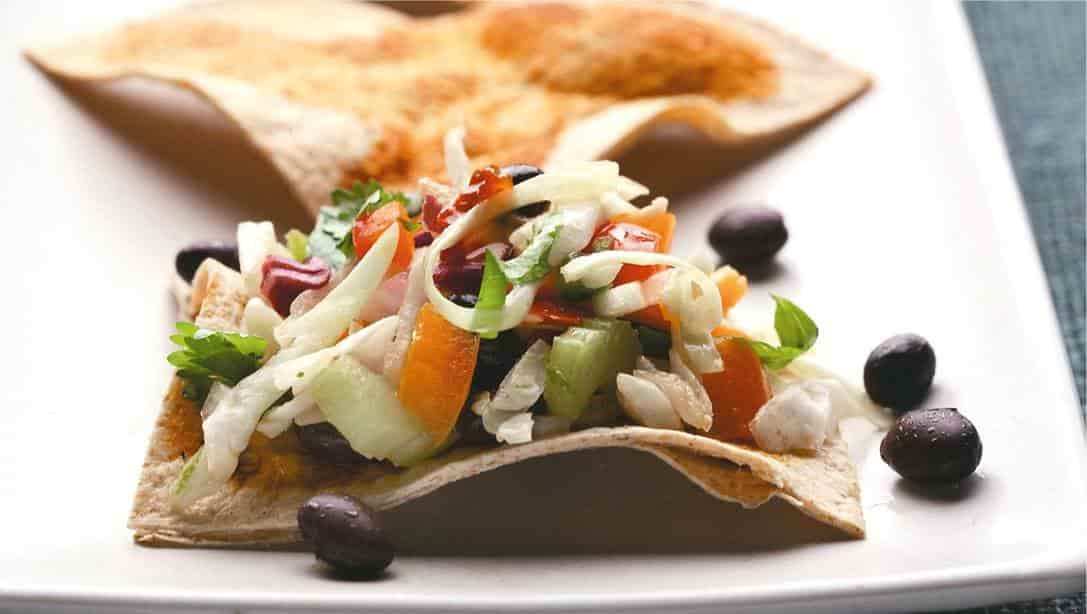 Zesty coleslaw with tortilla triangles | Heart and Stroke Foundation