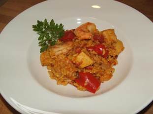 Easy paella served on a white plate
