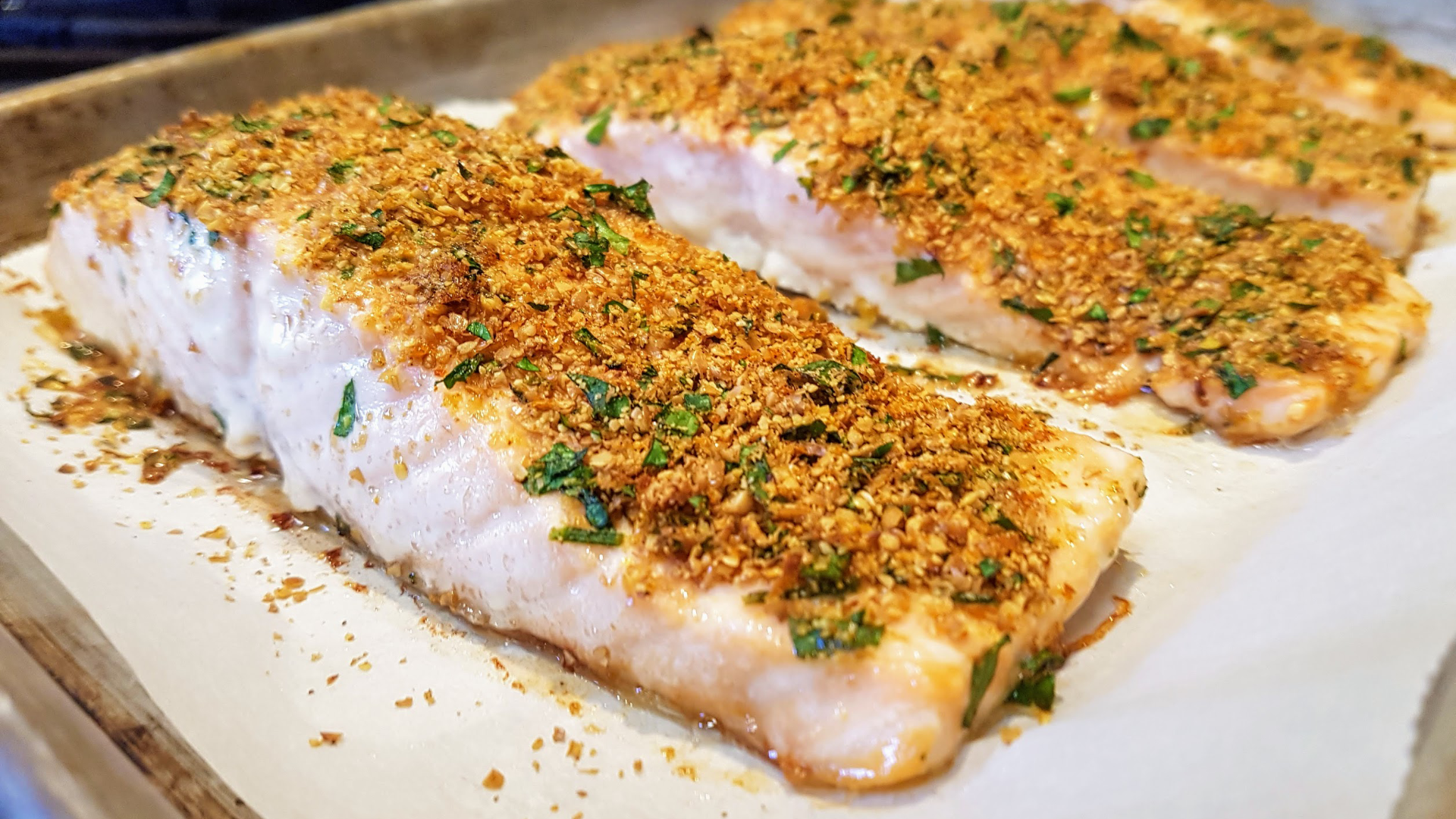 Lemon flax and parsley salmon