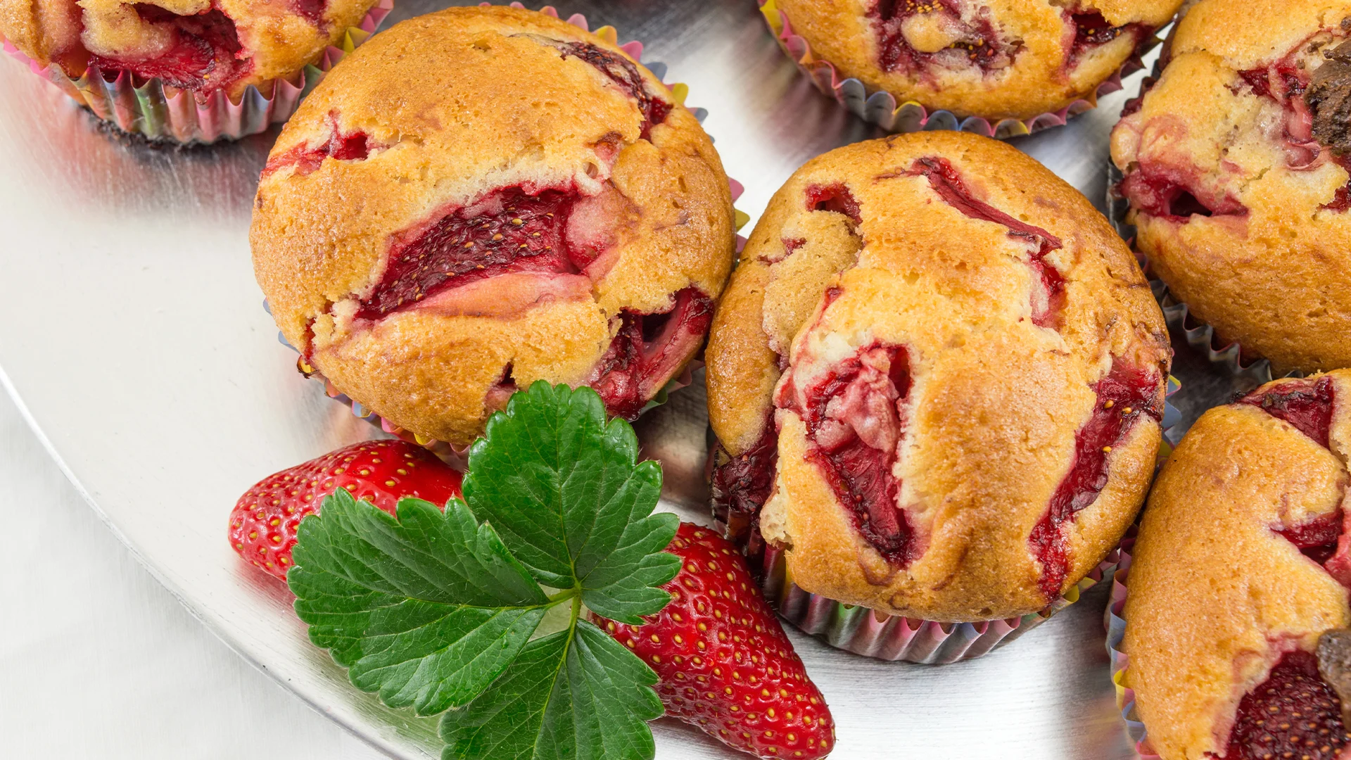 Strawberry mini muffins | Heart and Stroke Foundation