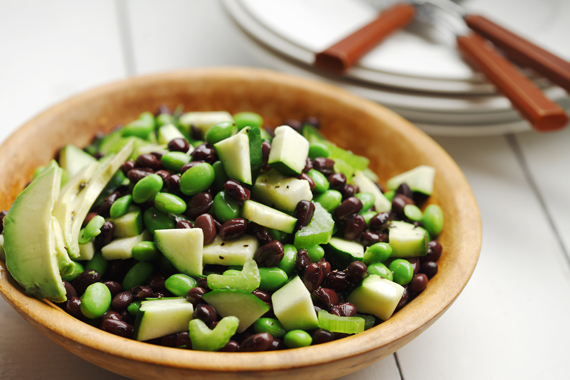 Black bean and edamame avocado salad | Heart and Stroke Foundation