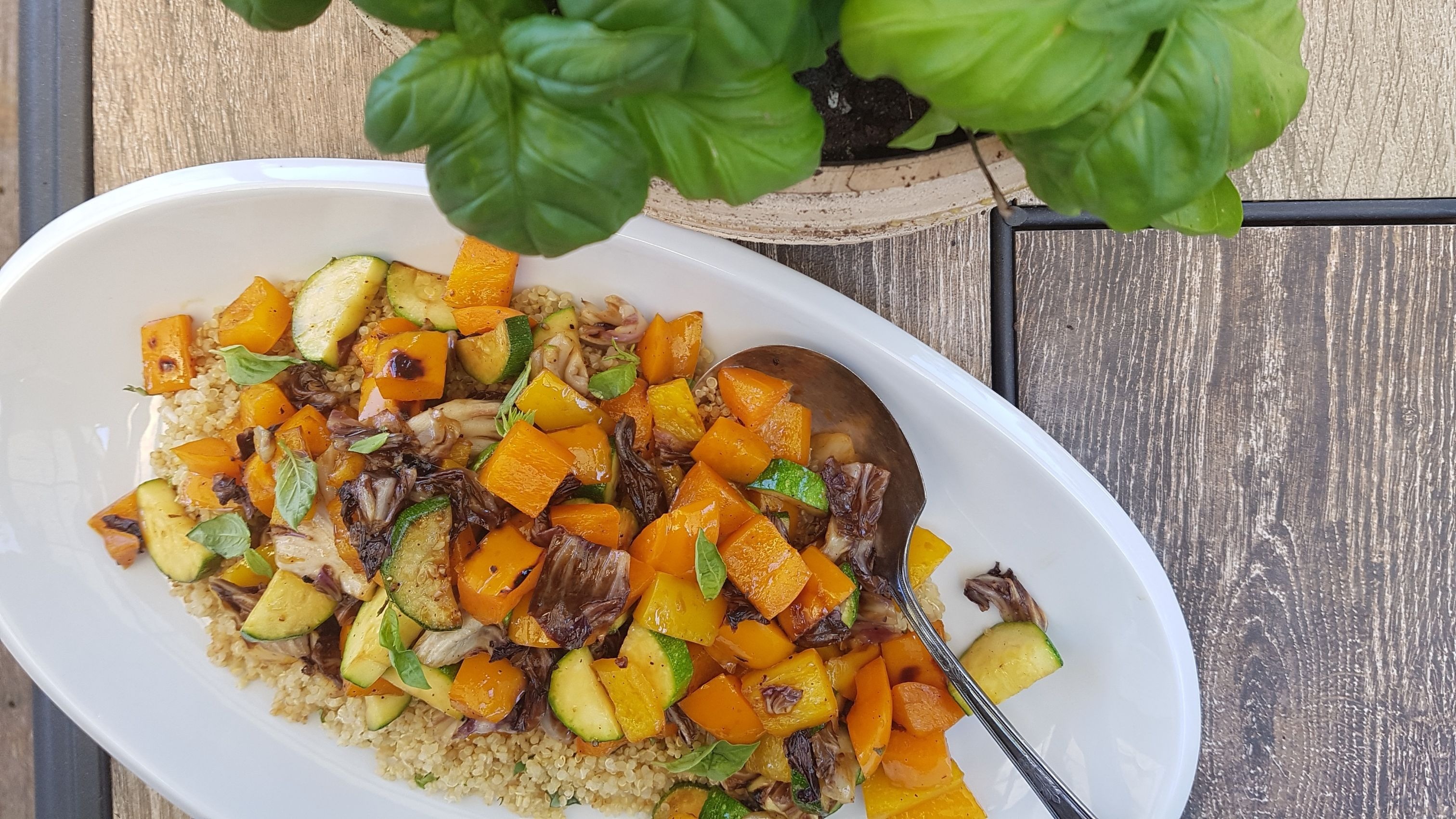 Grilled veggie and grain platter | Heart and Stroke Foundation