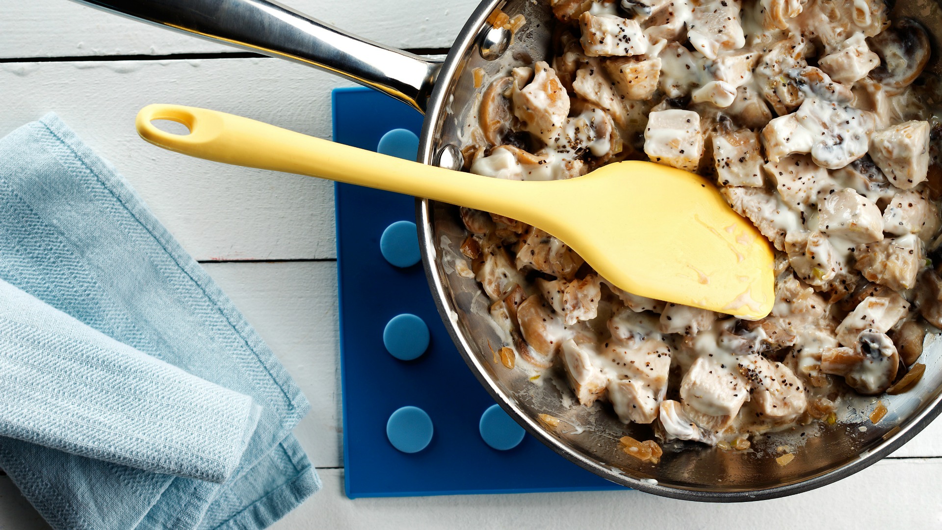 Speedy turkey stroganoff | Heart and Stroke Foundation